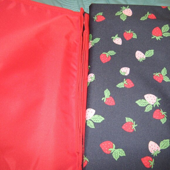 NEW Kate Spade Picnic/Beach Packable Strawberry Design Blanket/Mat - Picture 4 of 5